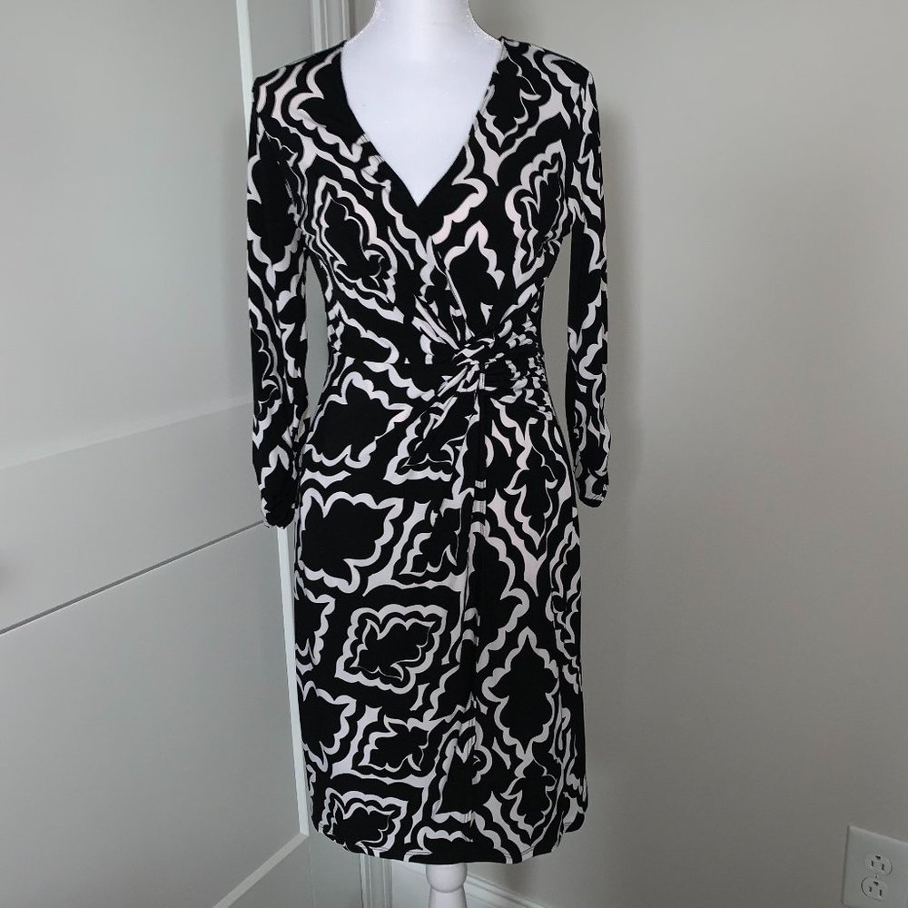 White House Black Market Long Sleeve Dress